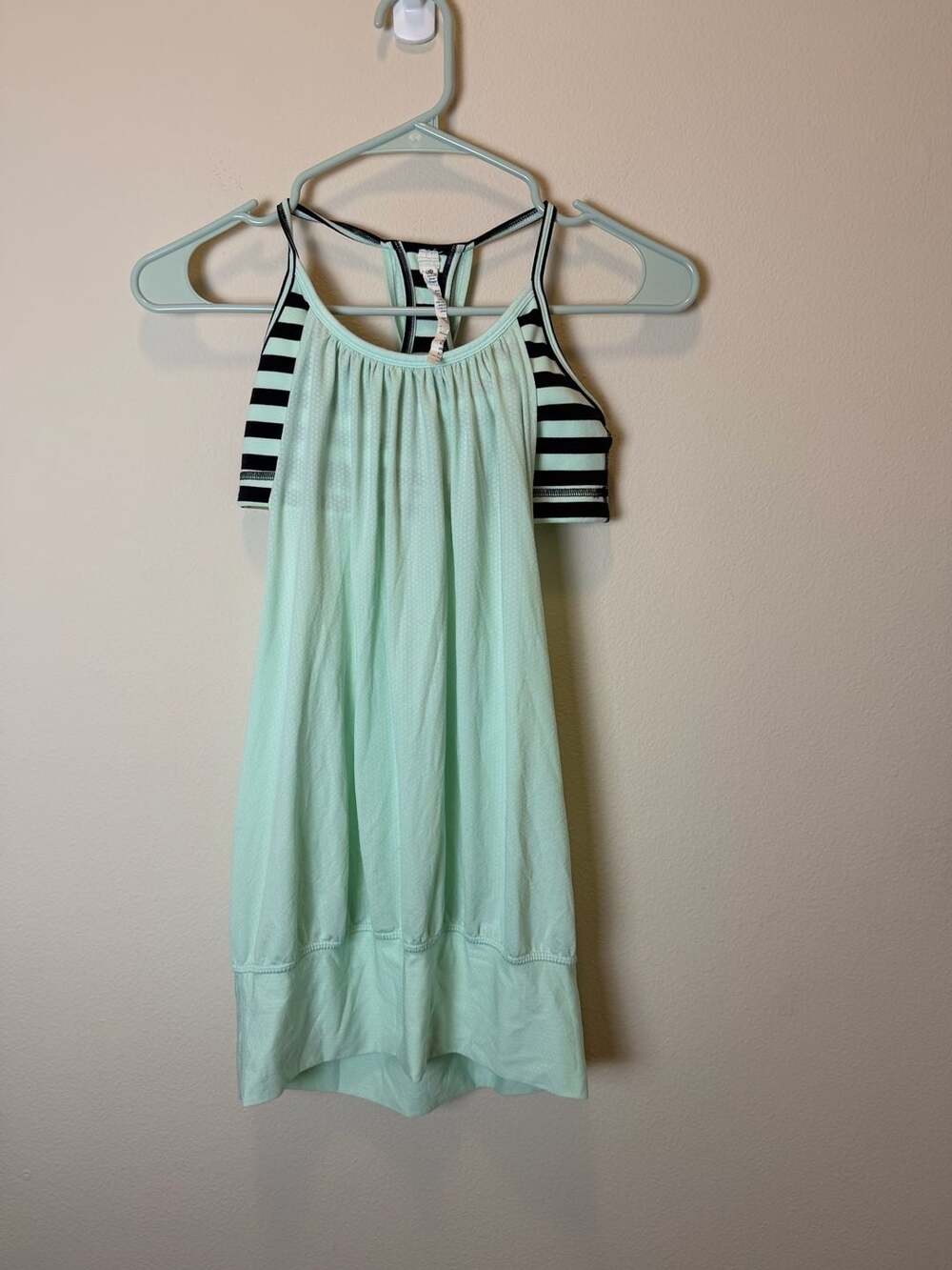 Lululemon No Limits Tank Top Built-In Shelf Bra Mint Green Black White Stripe